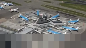 Badai Salju Ekstrem Landa Eropa: Ratusan Penerbangan Dibatalkan, Ribuan Penumpang Terdampak