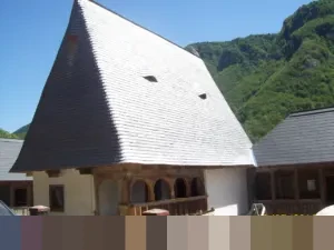 Badai Salju Ekstrem Landa Eropa, Ribuan Penumpang Terjebak Akibat 700 Penerbangan di Amsterdam Dibatalkan