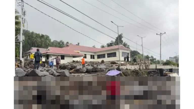 Banjir Bandang Terjang Kepulauan Sitaro, Sulawesi Utara, Sembilan Orang Tewas dan Jaringan Komunikasi Lumpuh Banjir Bandang Terjang Kepulauan Sitaro, Sulawesi Utara, Sembilan Orang Tewas dan Jaringan Komunikasi Lumpuh