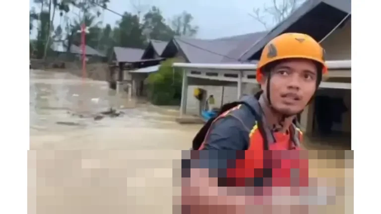 Banjir Landa Tabiang Banda Gadang, Tim SAR Padang Bergerak Cepat Evakuasi Ratusan Warga Terdampak Banjir Landa Tabiang Banda Gadang, Tim SAR Padang Bergerak Cepat Evakuasi Ratusan Warga Terdampak