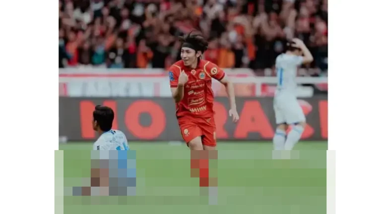 Borneo FC dan Persija Jakarta Amankan Kemenangan Krusial, Persib Bandung Tergusur dari Puncak Klasemen Liga 1 Borneo FC dan Persija Jakarta Amankan Kemenangan Krusial, Persib Bandung Tergusur dari Puncak Klasemen Liga 1