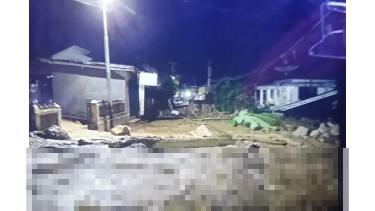 BPBD Agam Pastikan Banjir Bandang Terjang Maninjau Dini Hari, Warga Selamat Berkat Evakuasi Cepat