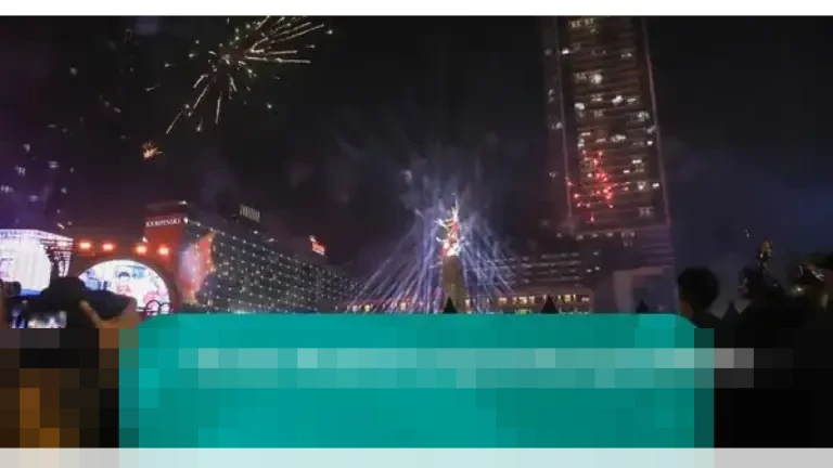 Bundaran HI Padat Rayakan Tahun Baru 2026, Pemprov DKI Gelar Acara Reflektif Tanpa Pesta Kembang Api