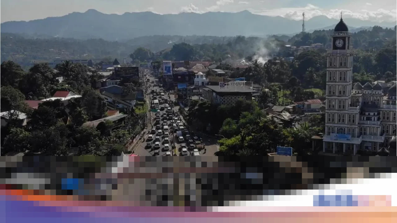 Bupati Bogor Rudy Susmanto Pastikan Penataan Jalur Puncak Dimulai 2026 untuk Atasi Bottleneck Bupati Bogor Rudy Susmanto Pastikan Penataan Jalur Puncak Dimulai 2026 untuk Atasi Bottleneck