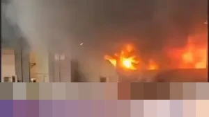 Bus Rombongan Ziarah Terbakar di Tol Japek Arah Bekasi, 34 Penumpang Selamat Dievakuasi