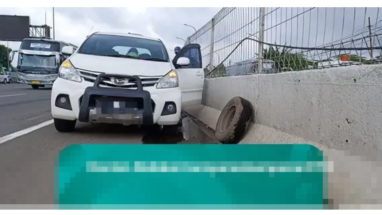 Cara Mengganti Ban Pecah di Bahu Jalan Tol dengan Aman: Hindari Risiko Kecelakaan Fatal