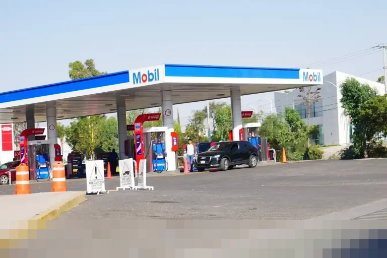 Cat Mobil Belang Usai Dipoles? Ahli Ungkap Penyebab Utama Bukan Cairan, tapi Eksekusi Teknis