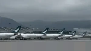 Cathay Pacific Pangkas Pekerjaan Non-Operasional, Targetkan Efisiensi 5% Hadapi Perlambatan Pertumbuhan