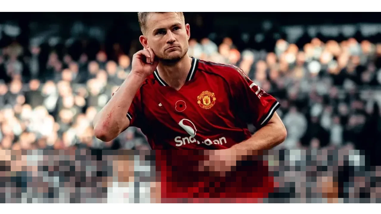 Cedera Punggung Hantui Matthijs De Ligt, Bek Andalan MU Absen Lebih Lama dari Prediksi Awal Cedera Punggung Hantui Matthijs De Ligt, Bek Andalan MU Absen Lebih Lama dari Prediksi Awal