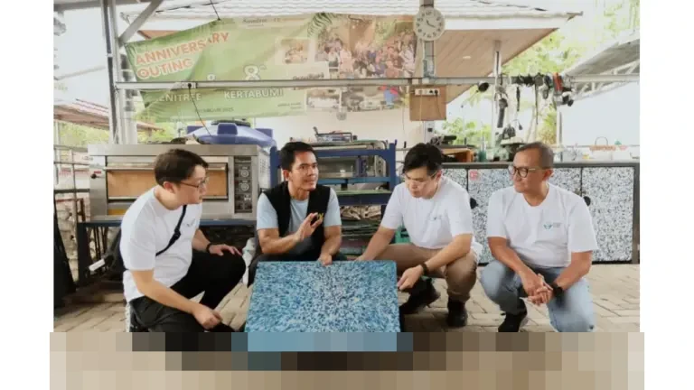 Cermati Fintech Group dan Kertabumi Ubah 660 Kg Sampah Anorganik Jadi Kerajinan Bernilai Ekonomi Cermati Fintech Group dan Kertabumi Ubah 660 Kg Sampah Anorganik Jadi Kerajinan Bernilai Ekonomi