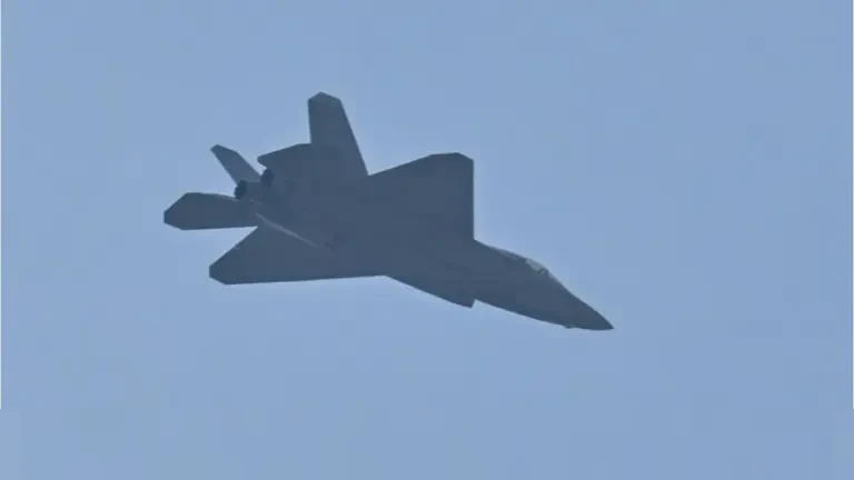 China Pamerkan Jet Tempur Siluman J-35 Terbaru, Produksi Massal Siap Digenjot China Pamerkan Jet Tempur Siluman J-35 Terbaru, Produksi Massal Siap Digenjot