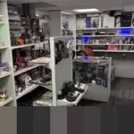 Dari Hobi Jadi Terapi: Penggemar JRPG Bangun Replika GameStop di Ruang Bawah Tanah Seharga Rp 31 Juta