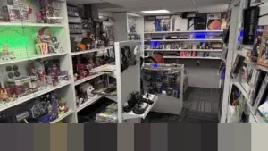 Dari Hobi Jadi Terapi: Penggemar JRPG Bangun Replika GameStop di Ruang Bawah Tanah Seharga Rp 31 Juta