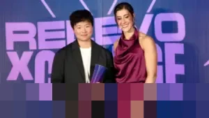 Dari Medali Perak Olimpiade Paris hingga Duta Merek: Kisah He Bingjiao Pasca-Pensiun