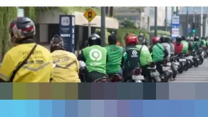 Dari Subuh hingga Larut Malam: Kisah Donny dan Jutaan Pengemudi Ojol di Balik Jaring Pengaman Ekonomi Digital