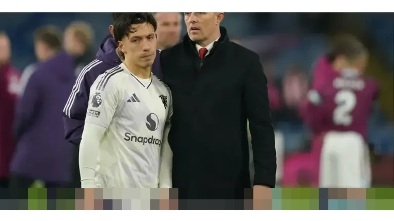 Darren Fletcher Ubah Taktik Krusial, Peran Bruno Fernandes Kembali ke Jantung Serangan Manchester United Darren Fletcher Ubah Taktik Krusial, Peran Bruno Fernandes Kembali ke Jantung Serangan Manchester United