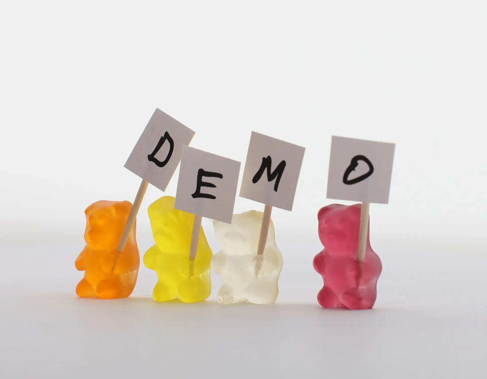 Demo Iran Meluas ke 45 Kota, Seorang Polisi Tewas; Teheran Tegaskan Tak Toleransi ‘Perusuh’