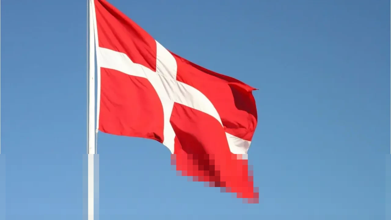 Denmark Meradang, Istri Penasihat Trump Unggah Gambar Greenland Berbendera AS