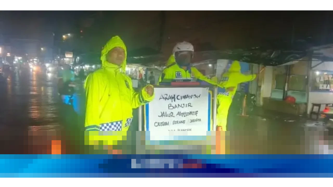 Di Tengah Banjir Ciwandan, Pelindo Tegaskan Operasional Pelabuhan Tetap Berjalan Normal