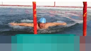 Di Tengah Suhu Minus 15 Derajat Celsius, Perenang Harbin Rasakan Kebahagiaan di Sungai Es