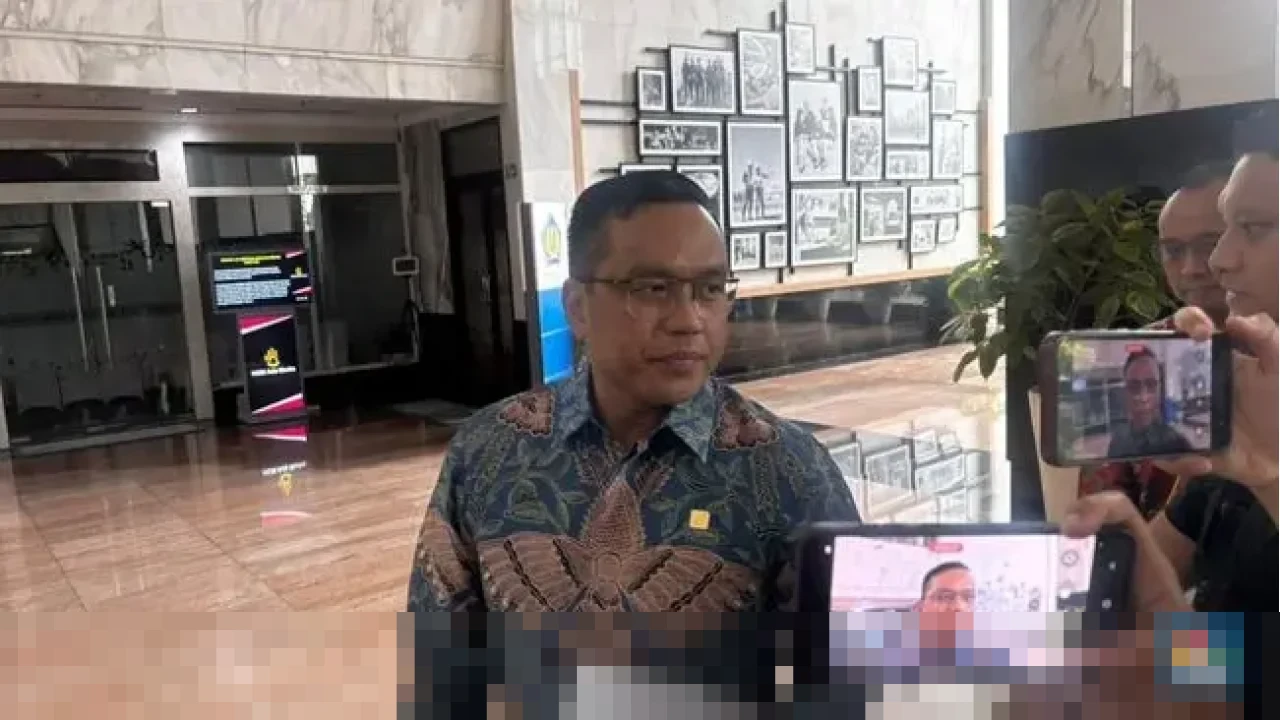 Dirut Pertamina Sambangi Menkeu Purbaya, Bahas Integrasi Bisnis Hilir dan Insentif Pajak Dirut Pertamina Sambangi Menkeu Purbaya, Bahas Integrasi Bisnis Hilir dan Insentif Pajak
