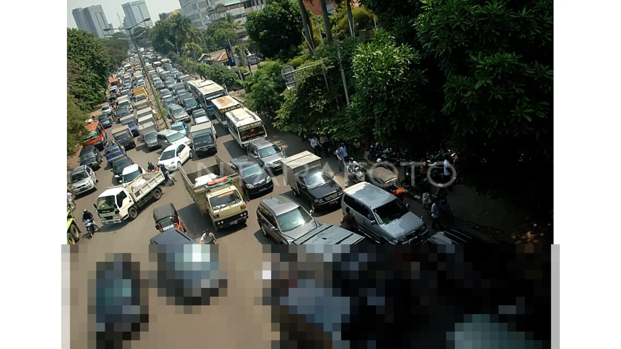Dishub DKI Terapkan Uji Coba Sistem Satu Arah di Jalan Rawa Simprug III Atasi Kepadatan Sore Hari Dishub DKI Terapkan Uji Coba Sistem Satu Arah di Jalan Rawa Simprug III Atasi Kepadatan Sore Hari