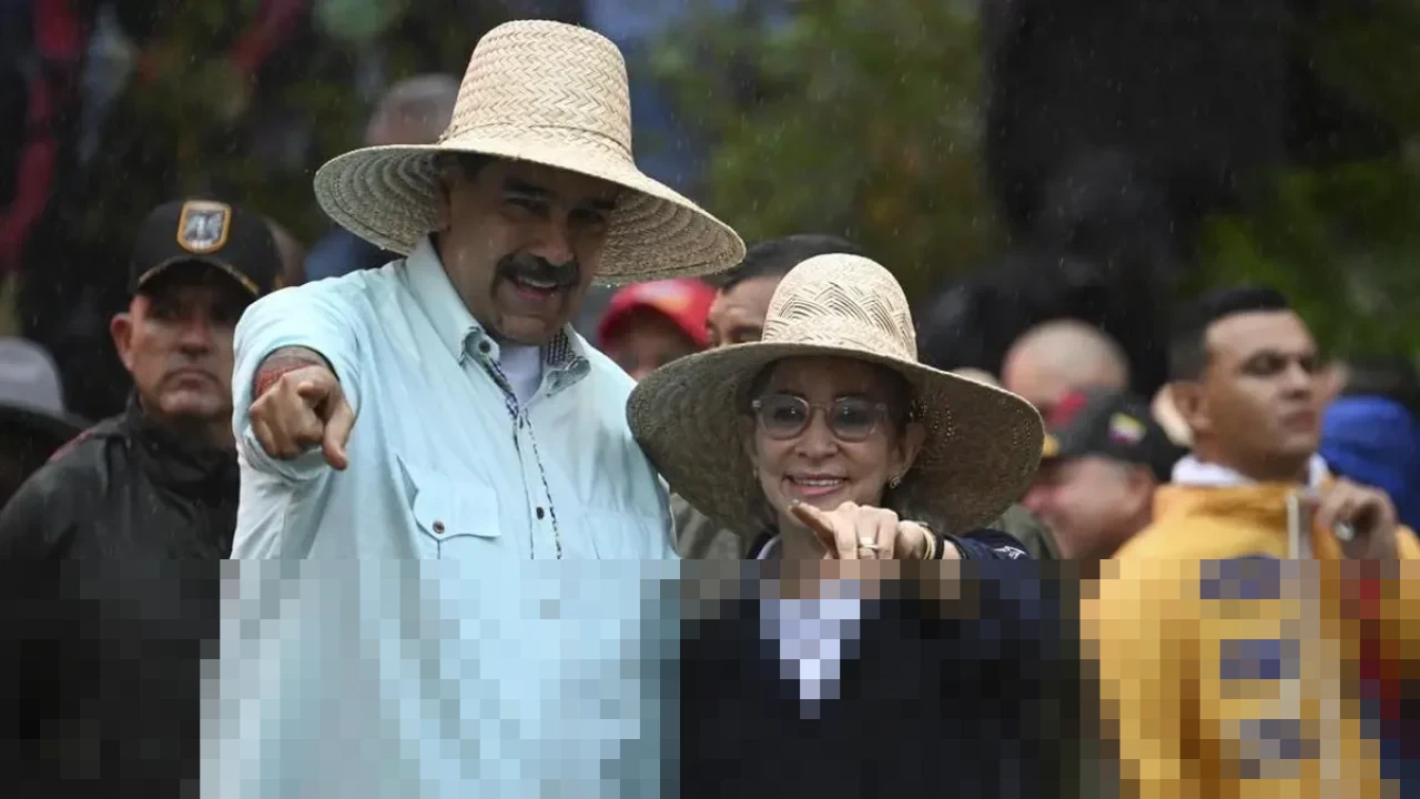 Donald Trump Umumkan Penangkapan Nicolas Maduro dan Istri, Dibawa Keluar dari Venezuela Donald Trump Umumkan Penangkapan Nicolas Maduro dan Istri, Dibawa Keluar dari Venezuela