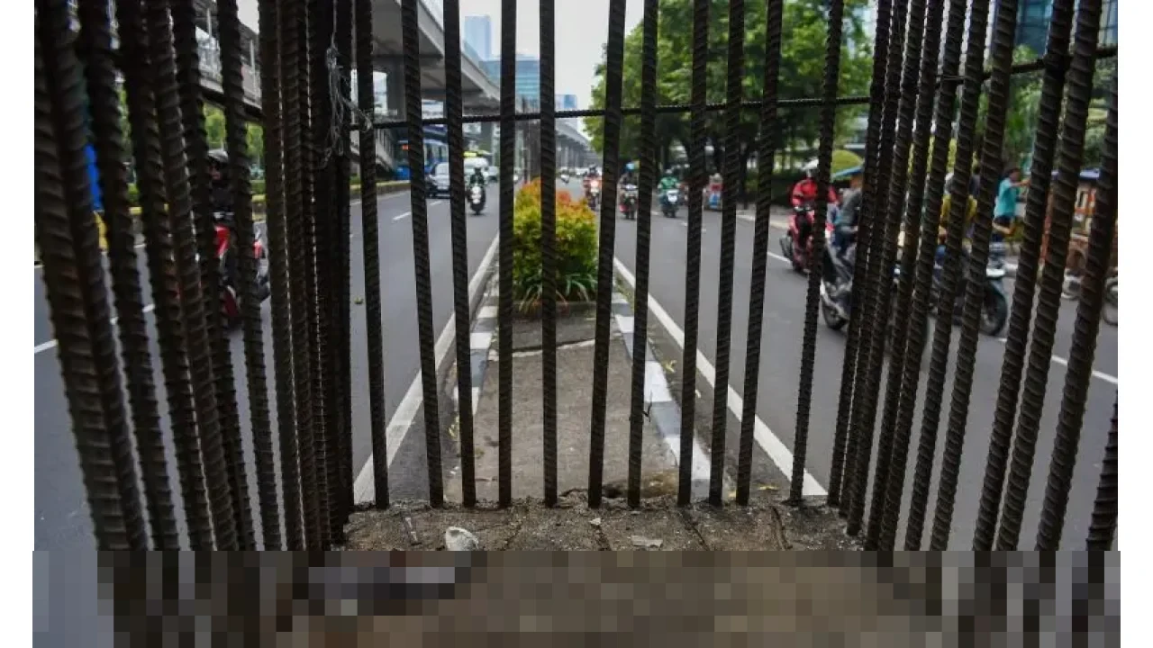 DPRD DKI: Pembongkaran Tiang Monorel Rp100 Miliar Wujudkan Jakarta Lebih Rapi dan Bebas Macet DPRD DKI: Pembongkaran Tiang Monorel Rp100 Miliar Wujudkan Jakarta Lebih Rapi dan Bebas Macet