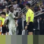 Drama di Semifinal Piala Super Spanyol: Vinicius Junior Bersitegang dengan Simeone, Ditenangkan Alonso