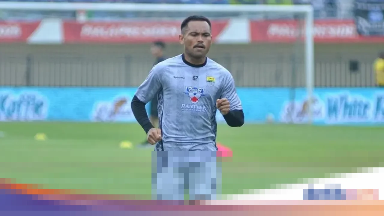 Drama Saddil Ramdani: Cetak Gol Pembuka, Lalu Diusir Wasit dalam Laga Persik vs Persib