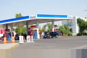 Dua Mobil Ringsek Usai Tabrakan di Km 40 Tol Jagorawi Arah Bogor, Tak Ada Korban Jiwa