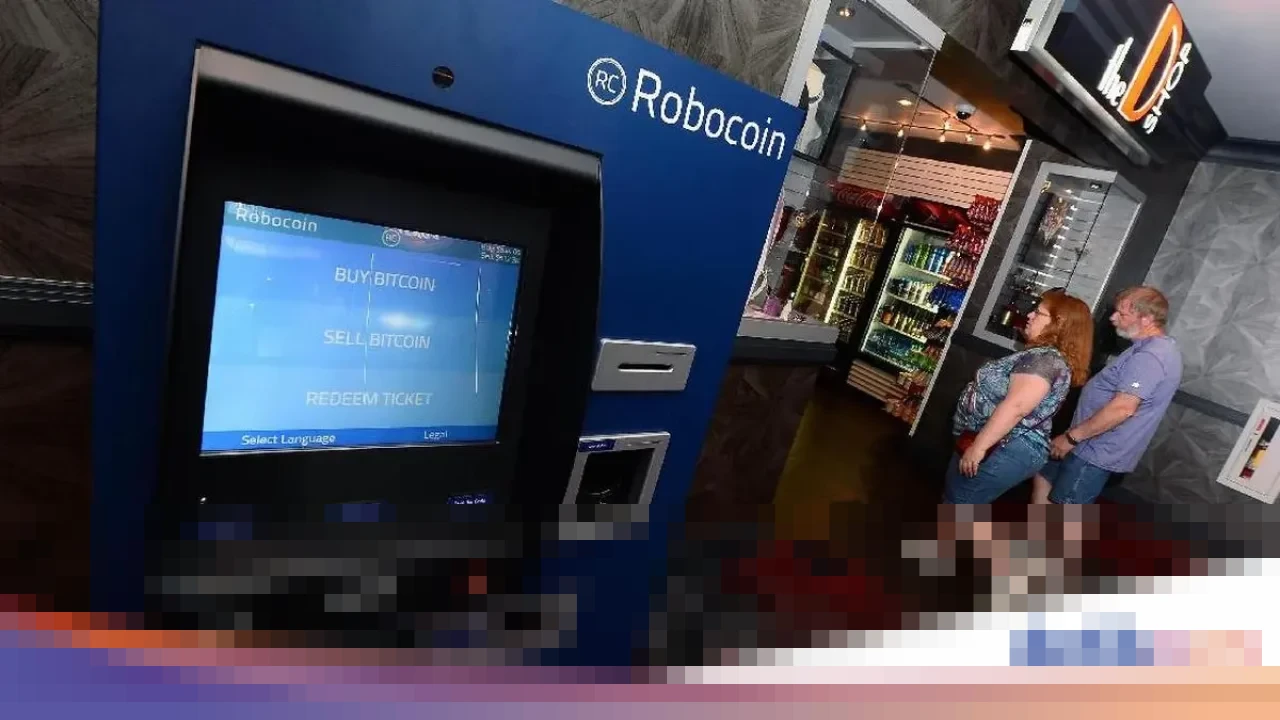 FBI Ungkap Penipuan Rp 5,5 Triliun via ATM Bitcoin, Lansia Jadi Korban Utama di AS FBI Ungkap Penipuan Rp 5,5 Triliun via ATM Bitcoin, Lansia Jadi Korban Utama di AS