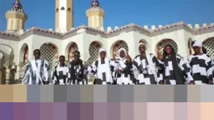 Fenomena Baye Fall: Komunitas Muslim Senegal yang Beribadah dengan Kerja Keras, Tanpa Salat dan Puasa