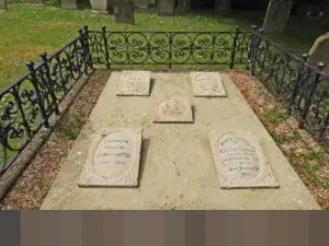 Gagal Penuhi Kewajiban Modal, OJK Resmi Cabut Izin Usaha BPR Suliki Gunung Mas