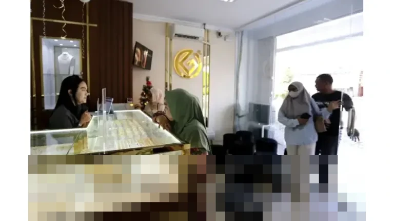 Galeri 24 Gorontalo Catat Lonjakan Penjualan Emas Batangan dan Perhiasan Sepanjang 2025