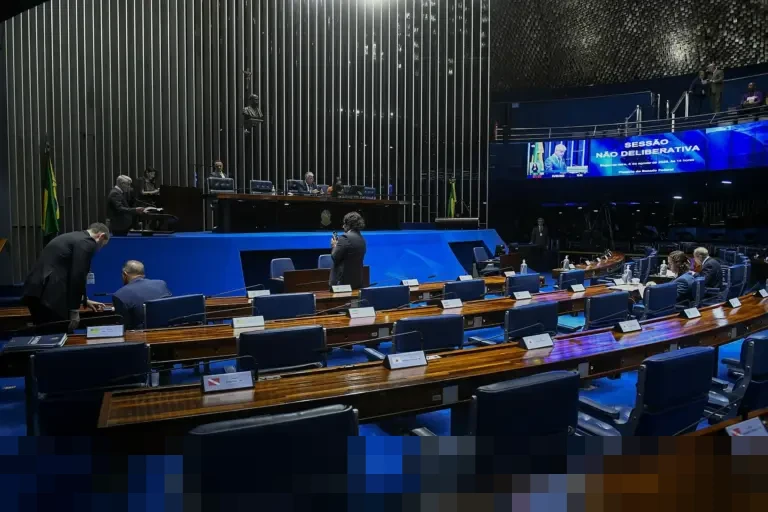 Gedung Putih Bahas Tawaran Rp 1,6 M Per Warga Greenland agar Bergabung dengan AS Gedung Putih Bahas Tawaran Rp 1,6 M Per Warga Greenland agar Bergabung dengan AS