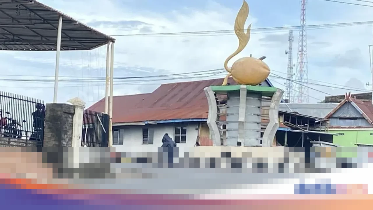 Gegana Dikerahkan Amankan Ransel Misterius di Tugu Tunas Kelapa Parepare, Ternyata Berisi Pakaian