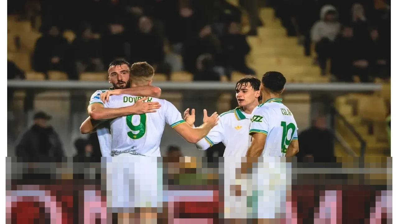 Giallorossi Kembali ke Zona Liga Champions: AS Roma Taklukkan Lecce 2-0 di Serie A Pekan ke-19 Giallorossi Kembali ke Zona Liga Champions: AS Roma Taklukkan Lecce 2-0 di Serie A Pekan ke-19