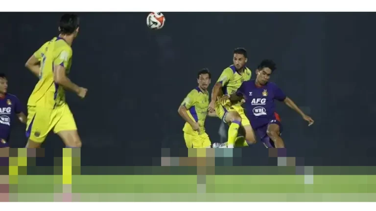 Gol Dramatis Muhammad Firli Menit 90+5 Buyarkan Kemenangan Persib, Persik Tahan Imbang 1-1 Gol Dramatis Muhammad Firli Menit 90+5 Buyarkan Kemenangan Persib, Persik Tahan Imbang 1-1