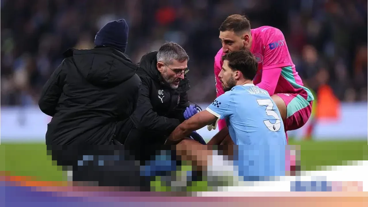 Guardiola: “Ruben Dias Absen Empat Sampai Enam Pekan”