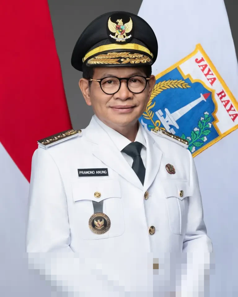 Gubernur DKI Jakarta Pramono Anung Pimpin Ziarah Tokoh Betawi ke Makam Pahlawan MH Thamrin di TPU Karet