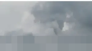 Gunung Ibu Kembali Erupsi, Lontarkan Abu Vulkanik Setinggi 800 Meter, Status Waspada