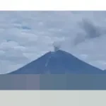 Gunung Semeru Empat Kali Erupsi pada Sabtu, Kolom Letusan Capai 1.000 Meter di Atas Puncak