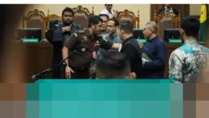 Hakim Purwanto S. Abdullah Pertanyakan Kehadiran Anggota TNI di Sidang Eksepsi Nadiem Makarim