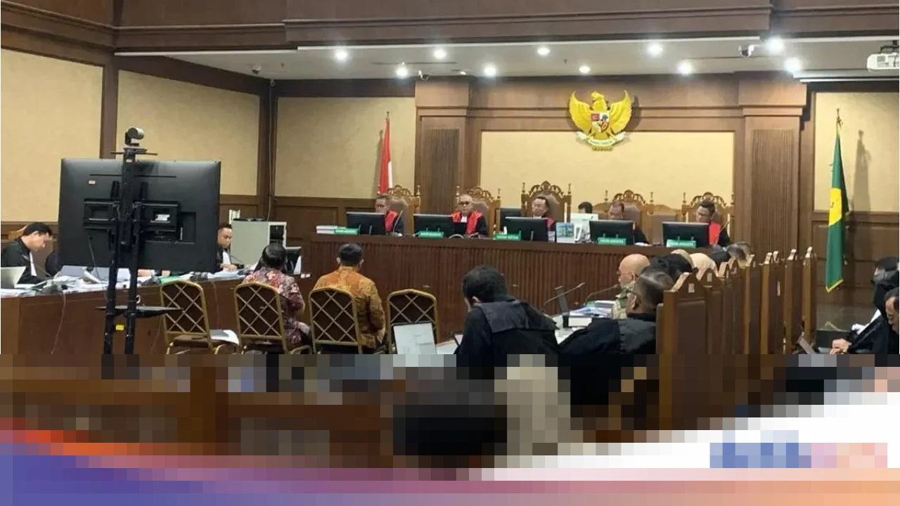 Hakim: “Wajarkah Konsultan Luar Dilibatkan dalam Pengadaan Chromebook Kemendikbudristek?”