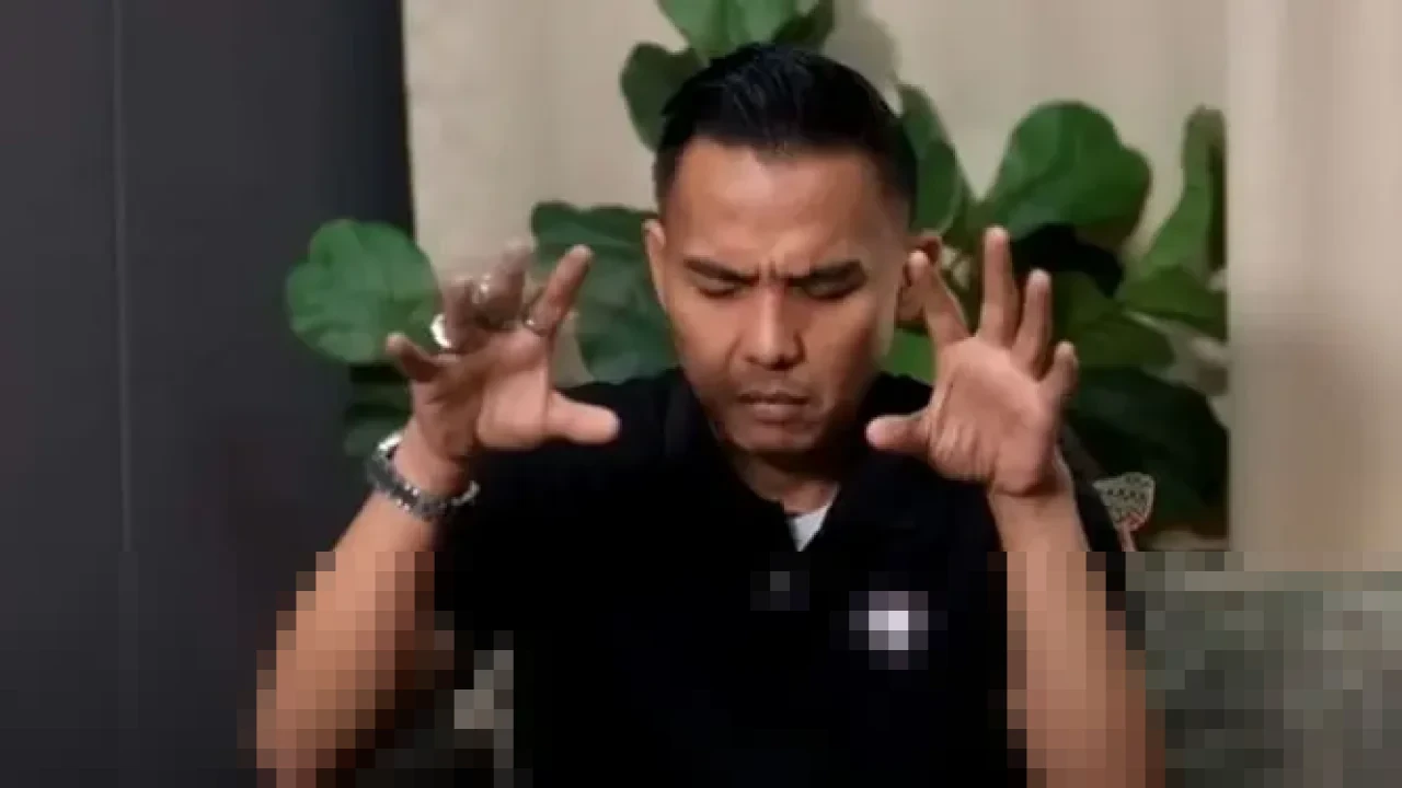 Hard Gumay Prediksi Karier Artis Inisial D Merosot di 2026, Skandal Lama Dibongkar Mantan Istri