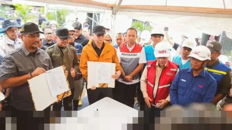 Harga Emas Dunia Menguat Tipis, Investor Waspadai Data Ketenagakerjaan AS dan Rebalancing Indeks Komoditas