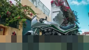 Honda CBX750 “Flavia”: Ketika Nostalgia Klasik Bertemu Performa Modern dari Bengkel Portugal