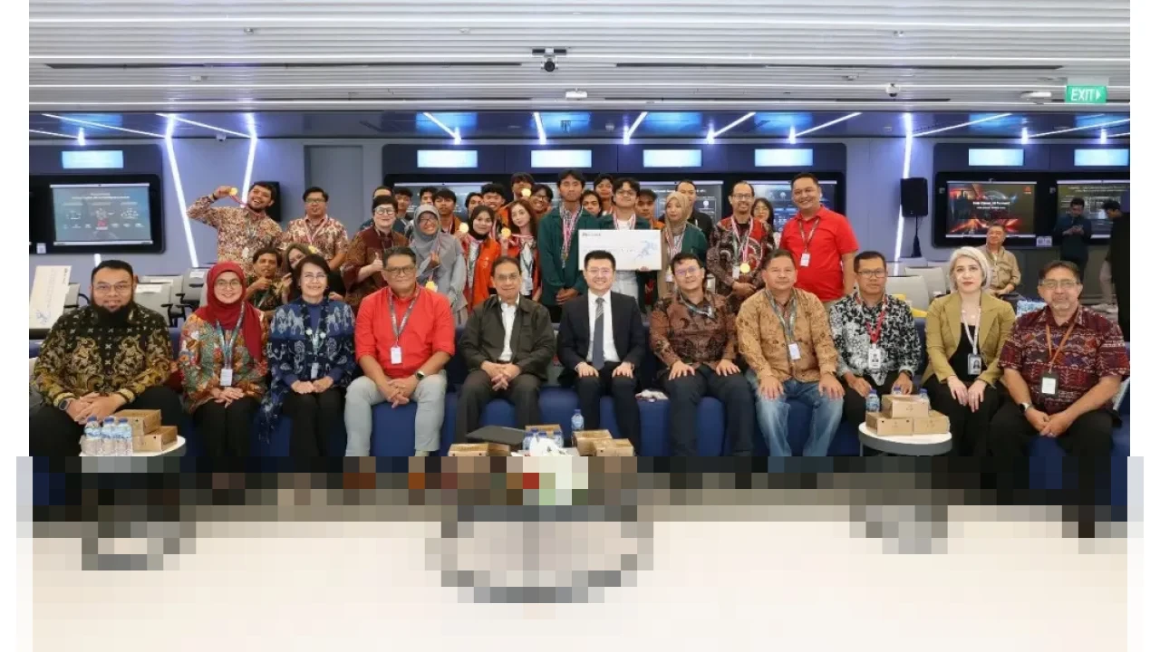 Huawei Sukses Selenggarakan ICT Competition dan Teacher Summit 2025, Dorong Penguatan Talenta Digital Nasional