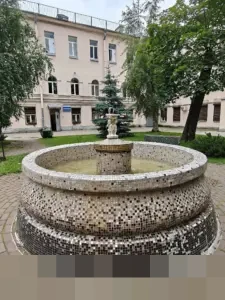 Hujan Deras dan Angin Kencang Picu Longsor di Colo Kudus, Dua Mobil Terjun ke Jurang pada Jumat Malam